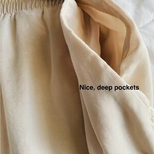 Woman’s H&M shorts, ecru color, size M- $15